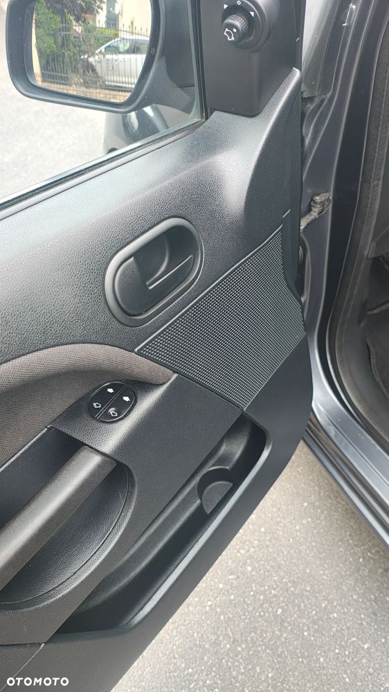 Ford Fiesta 1.4 Style - 18