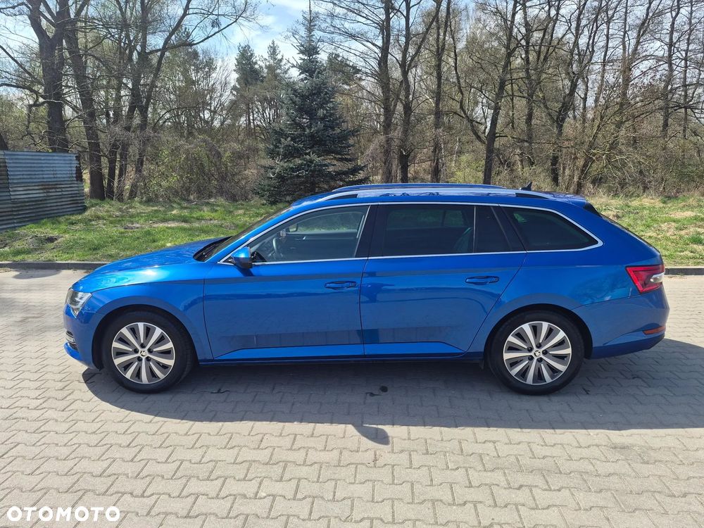 Skoda Superb 2.0 TDI SCR Style DSG - 3