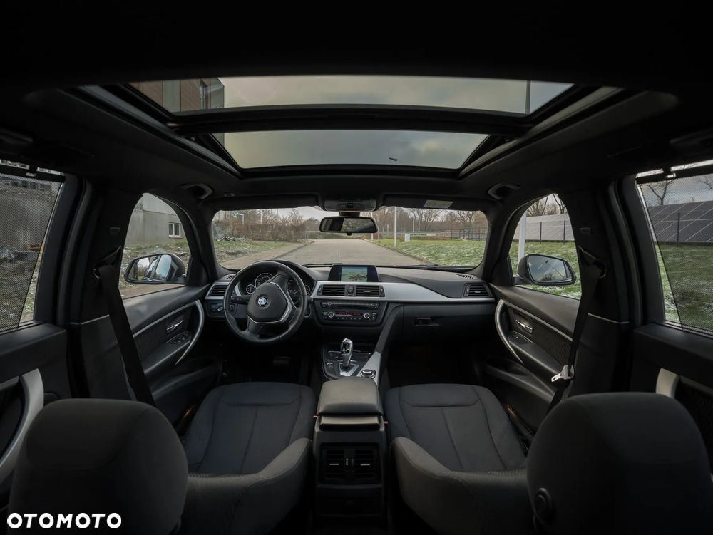 BMW Seria 3 318d Blue Performance - 24