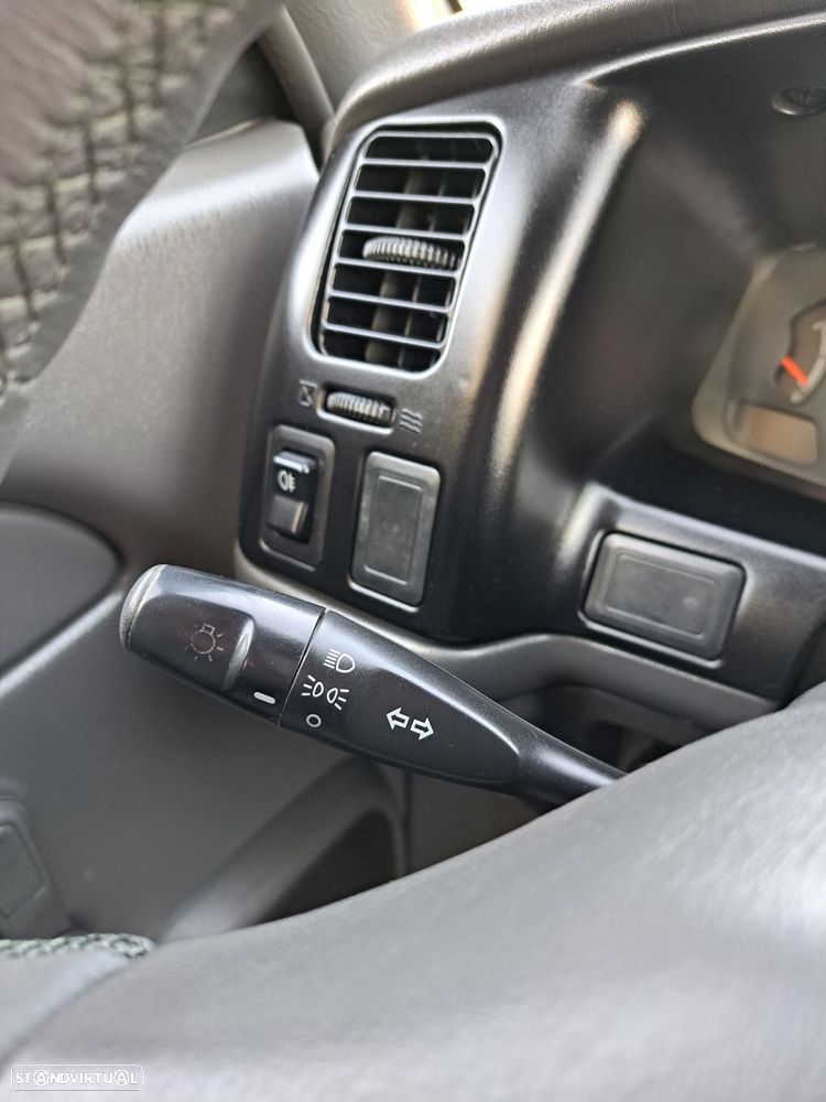 Mitsubishi L200 2.5 TD KING - 8