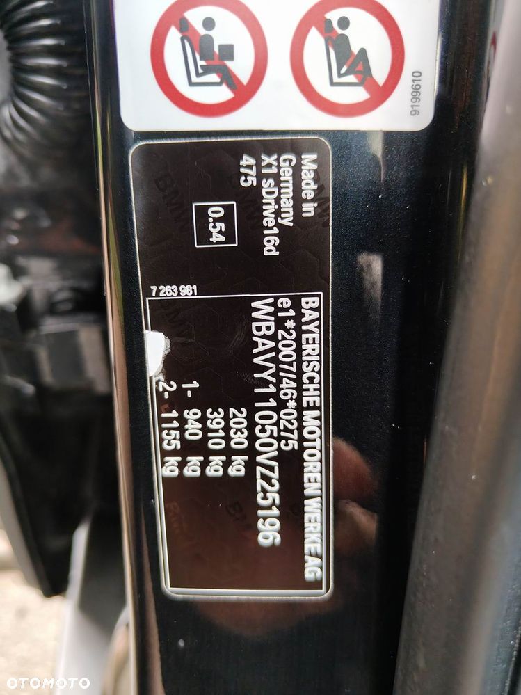 BMW X1 sDrive16d Sport Line - 38