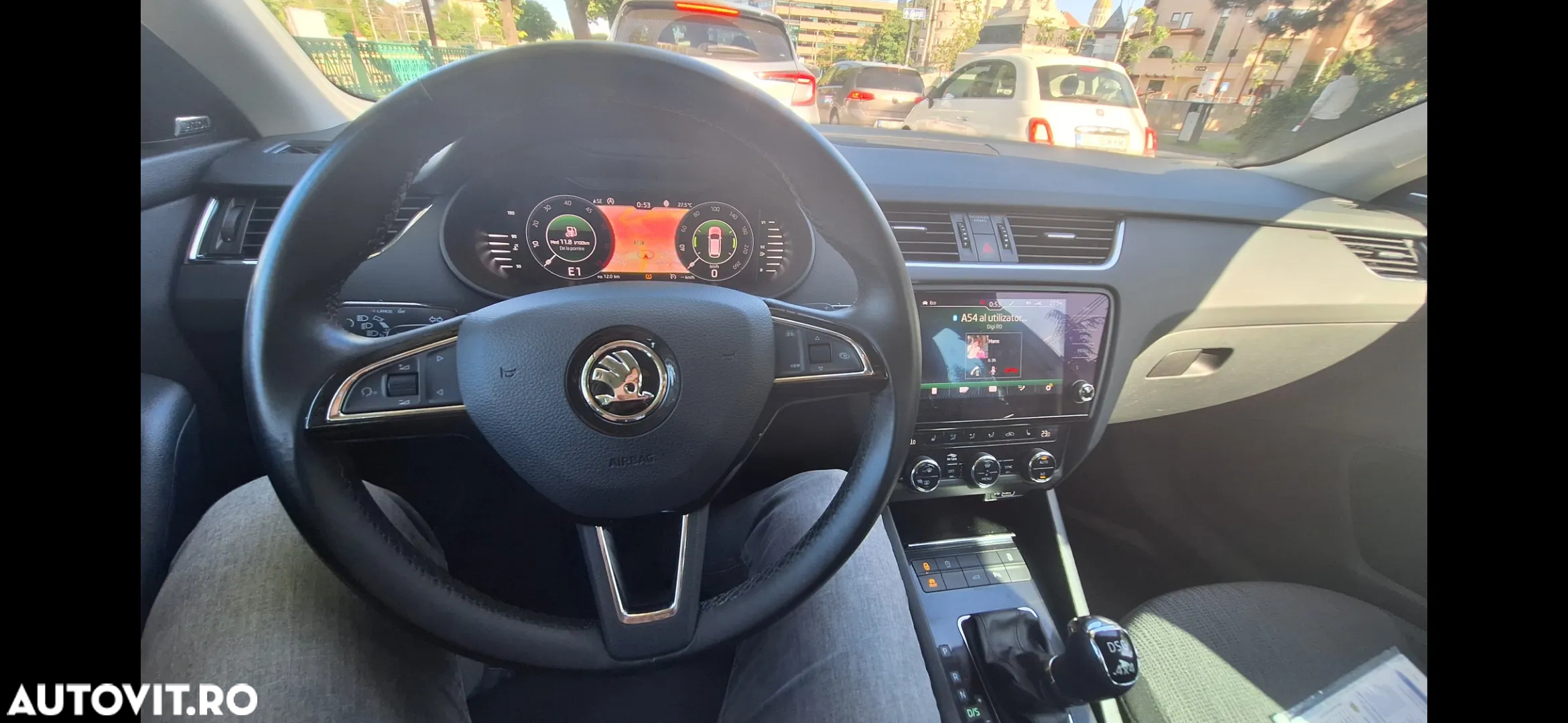 Skoda Octavia Combi Diesel 2.0 TDI 4X4 DSG Style - 4