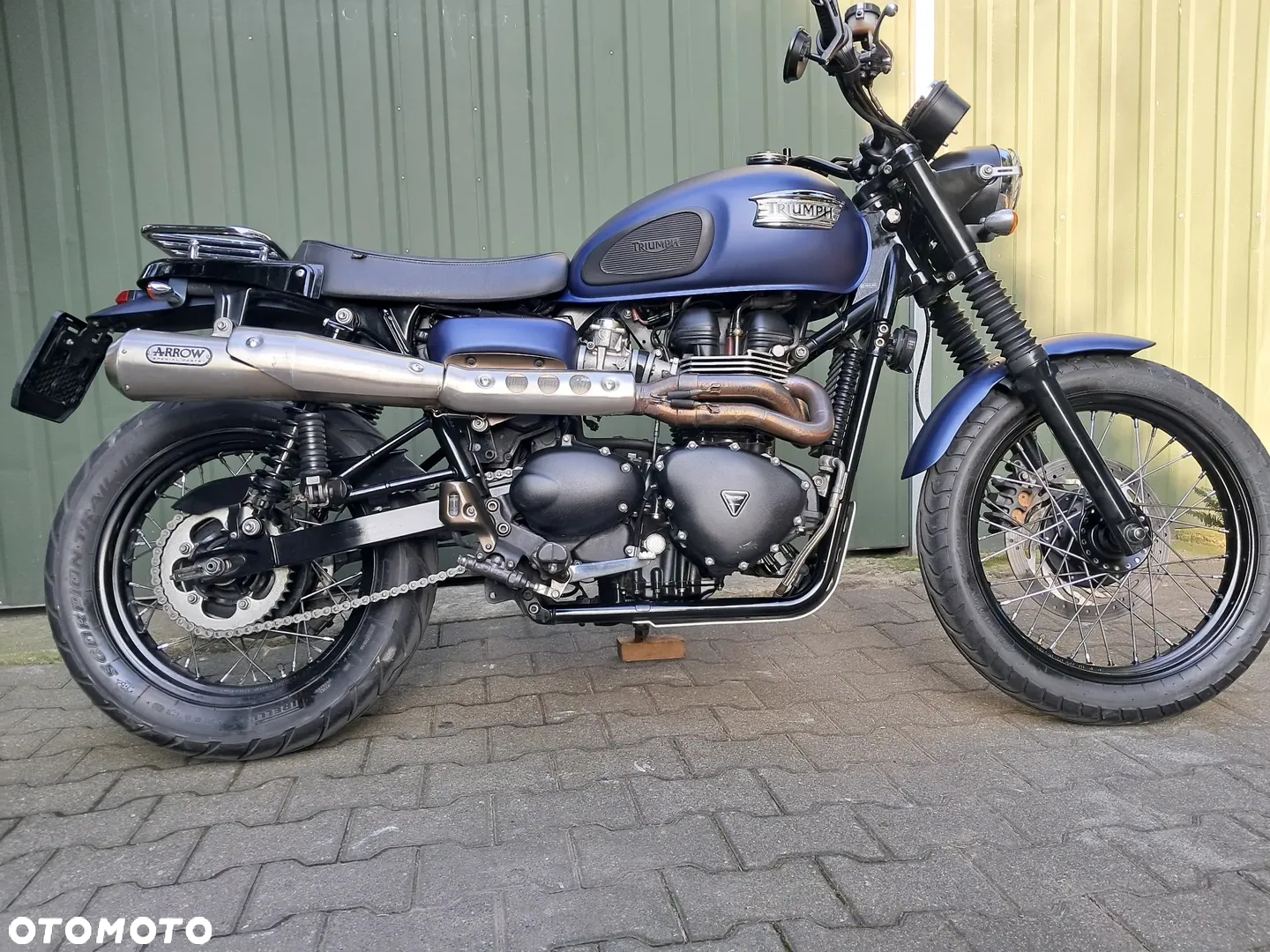 Triumph Bonneville - 10