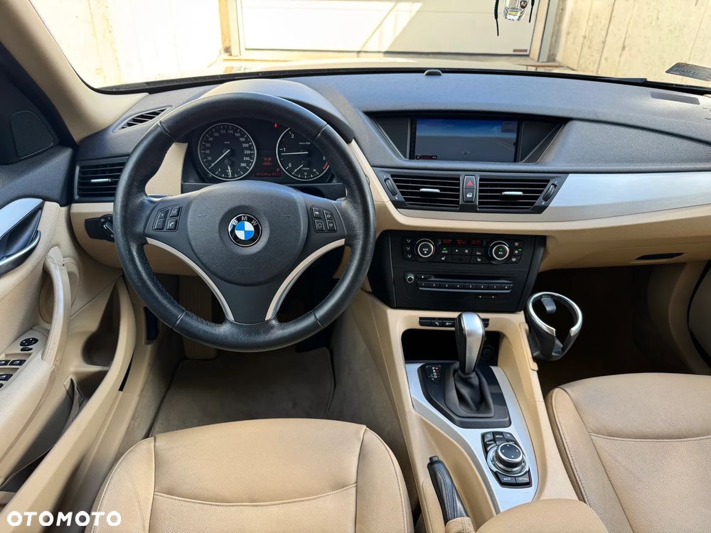 BMW X1 xDrive20d - 16