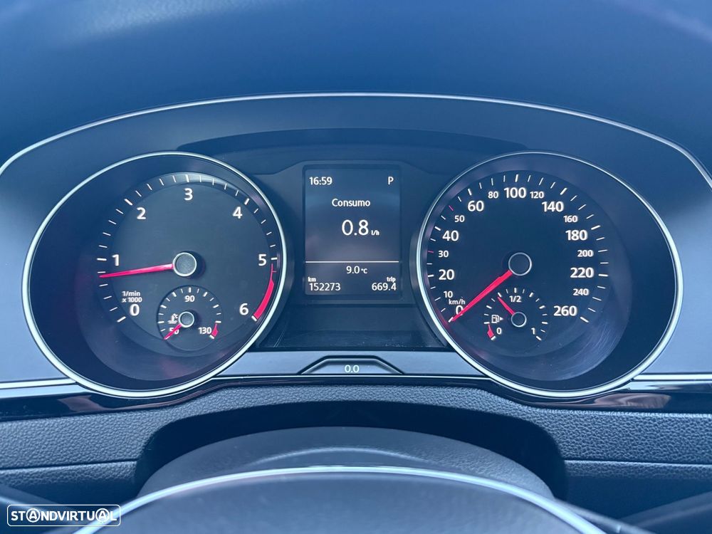 VW Passat 2.0 TDI Confortline DSG - 40