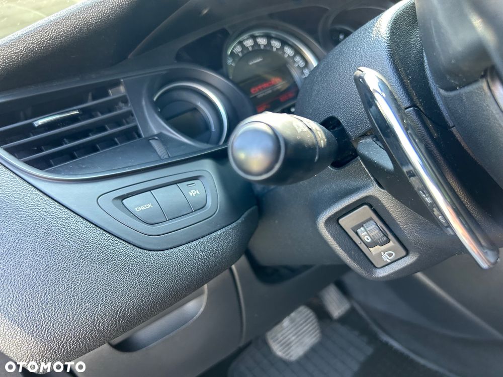Citroën C5 e-HDi 115 EGS6 FAP Selection - 16