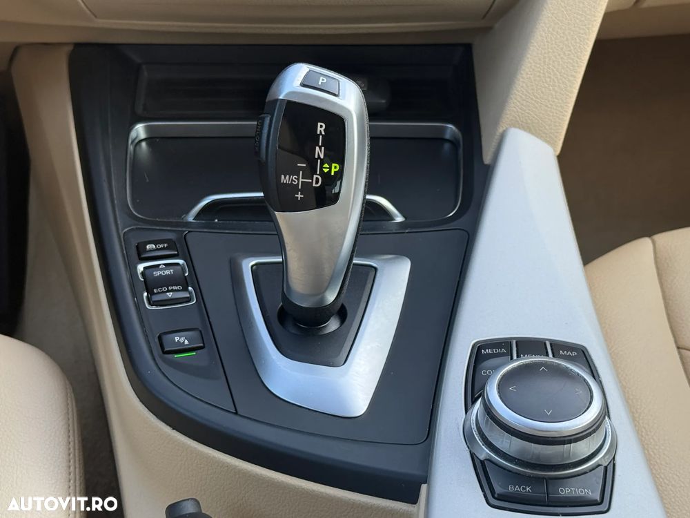 BMW Seria 3 318d Aut. Advantage - 24