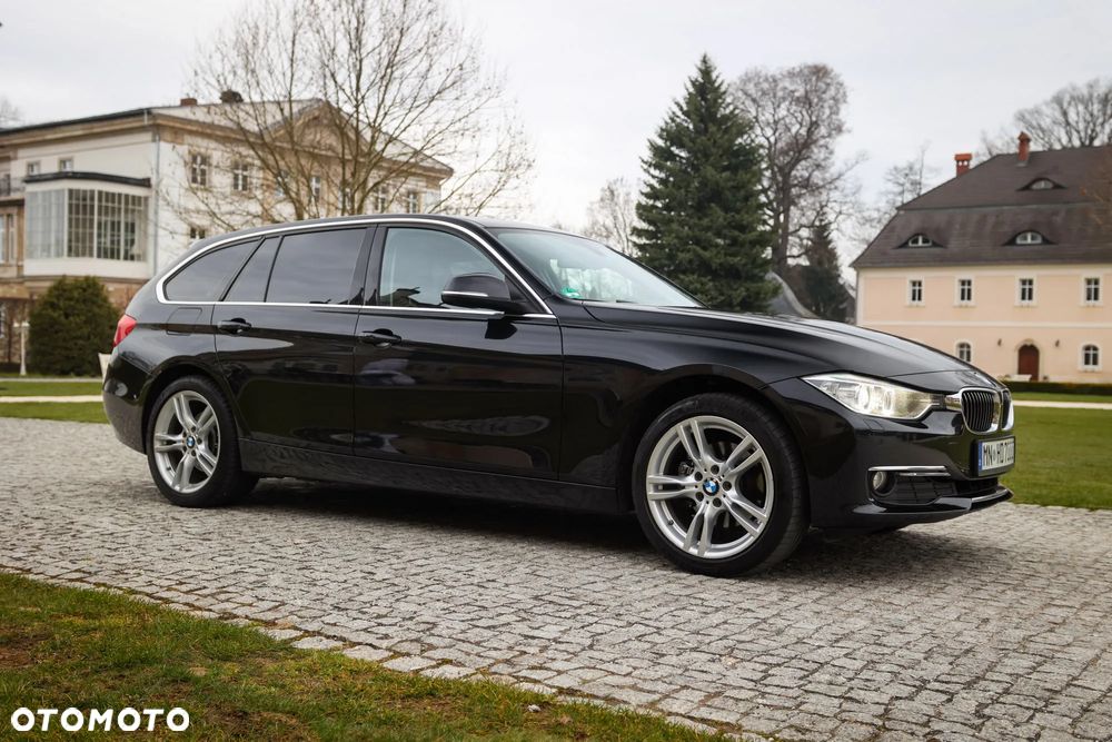 BMW Seria 3 320d xDrive Sport-Aut Luxury Line - 13