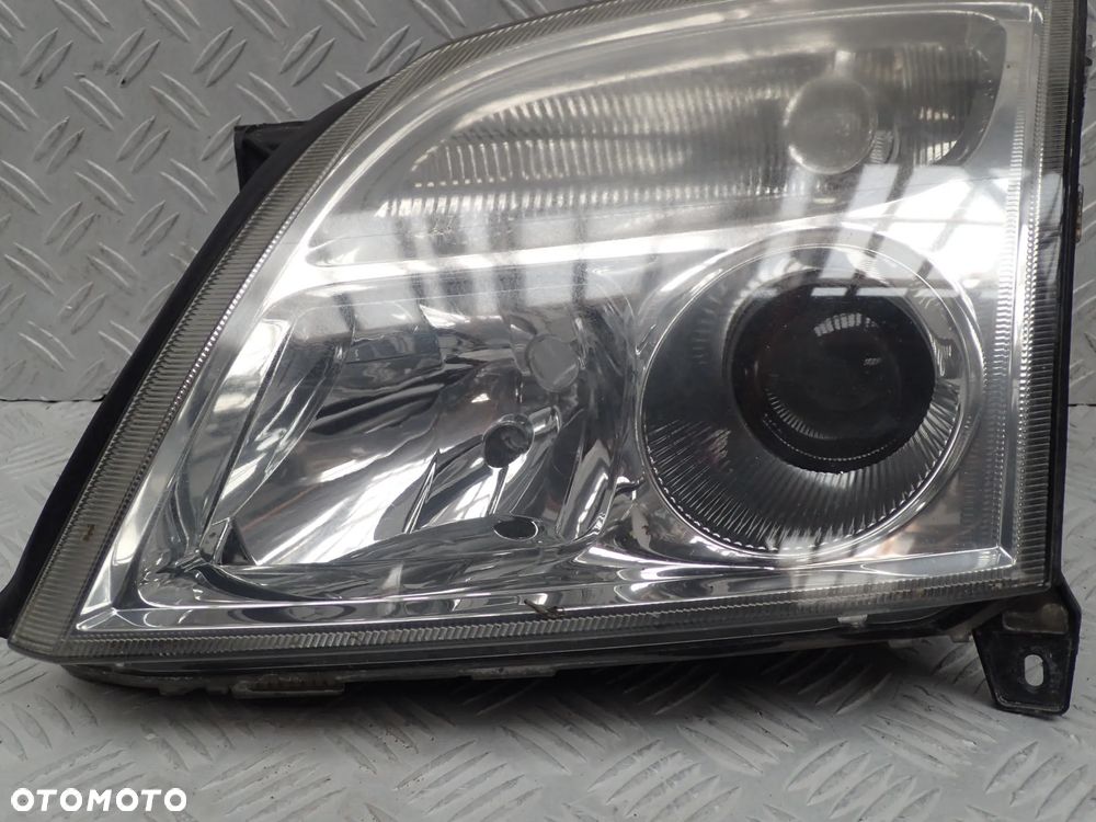 LAMPA LEWY PRZÓD OPEL VECTRA C EUROPA - 2