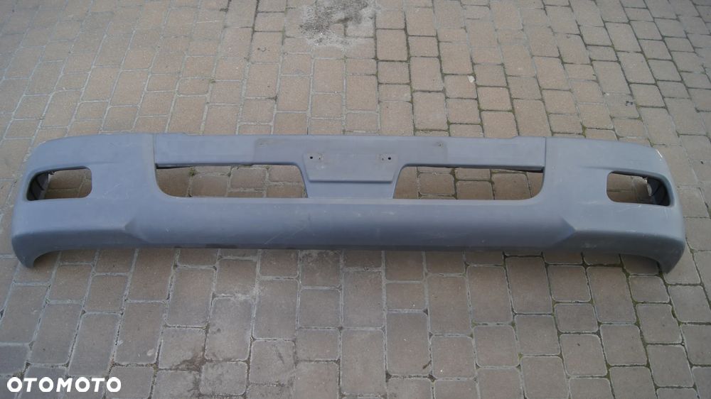 Zderzak Mitsubishi Canter Fuso przód - 1