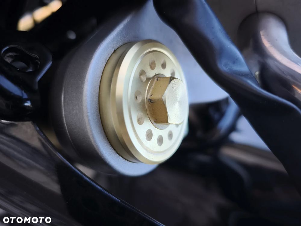 Honda Hornet - 12