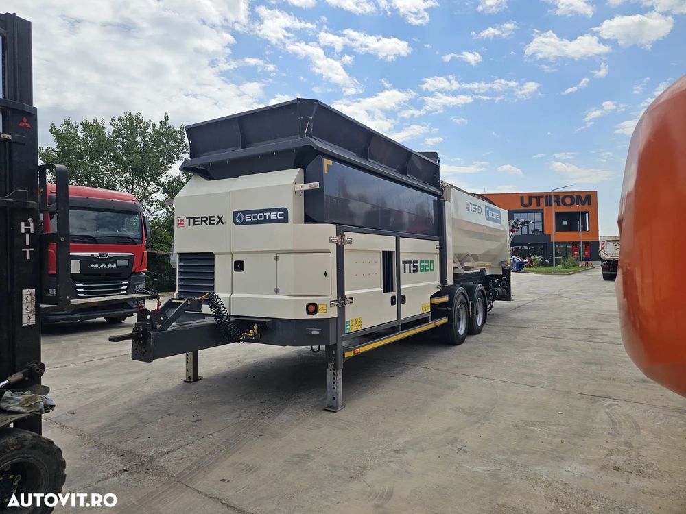 Terex CIUR mobil 6mc EX DEMO 2023, 561ore, 2 BENZI, remorca 2 axe, latime 2,49m, motor CAT 140CP, sita diametru gauri 100mm, perie, - 5