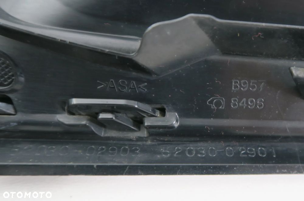 TOYOTA COROLLA E21 Lift 2022 - zaślepka kratka zderzak halogen L ORYGINAŁ - 6