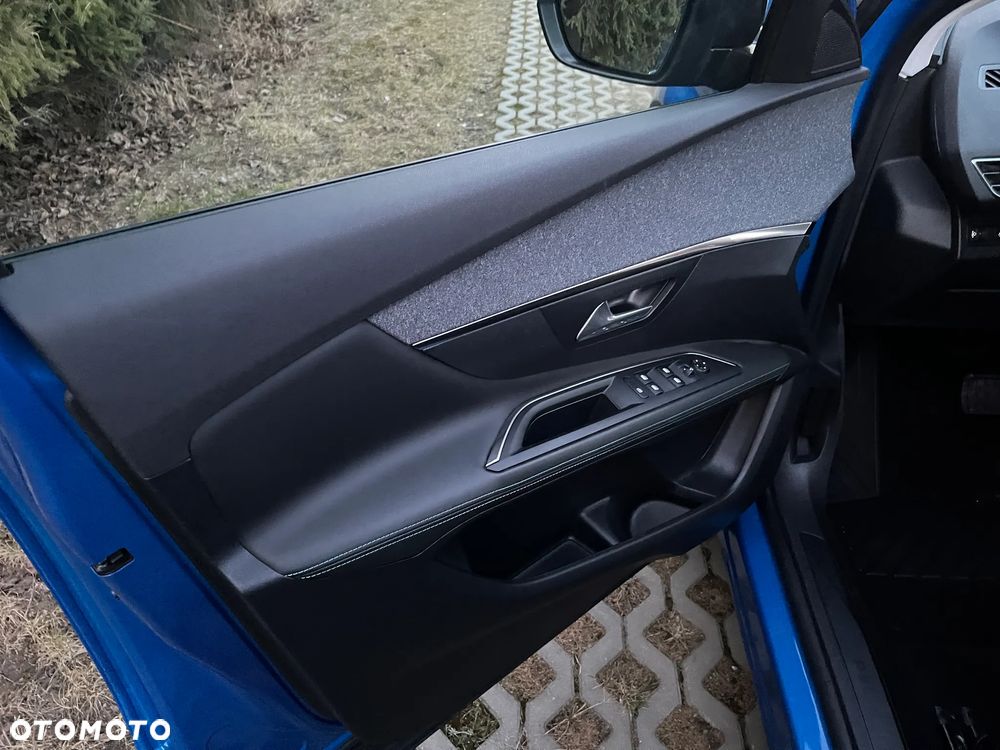 Peugeot 3008 225 e-EAT8 Allure - 21