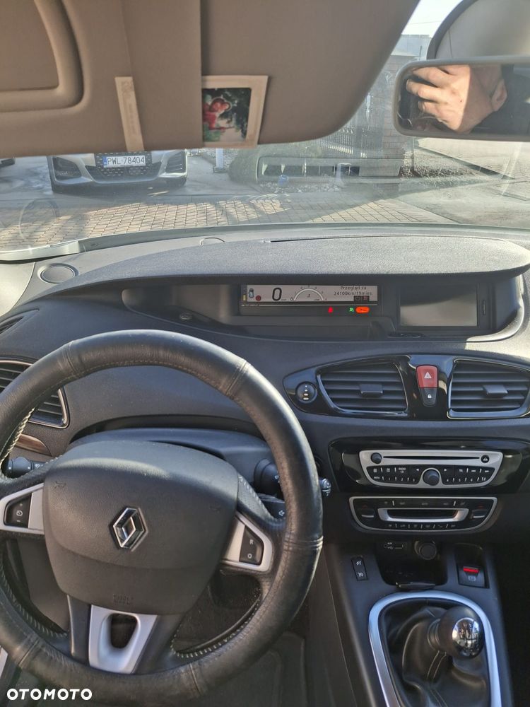 Renault Scenic - 22