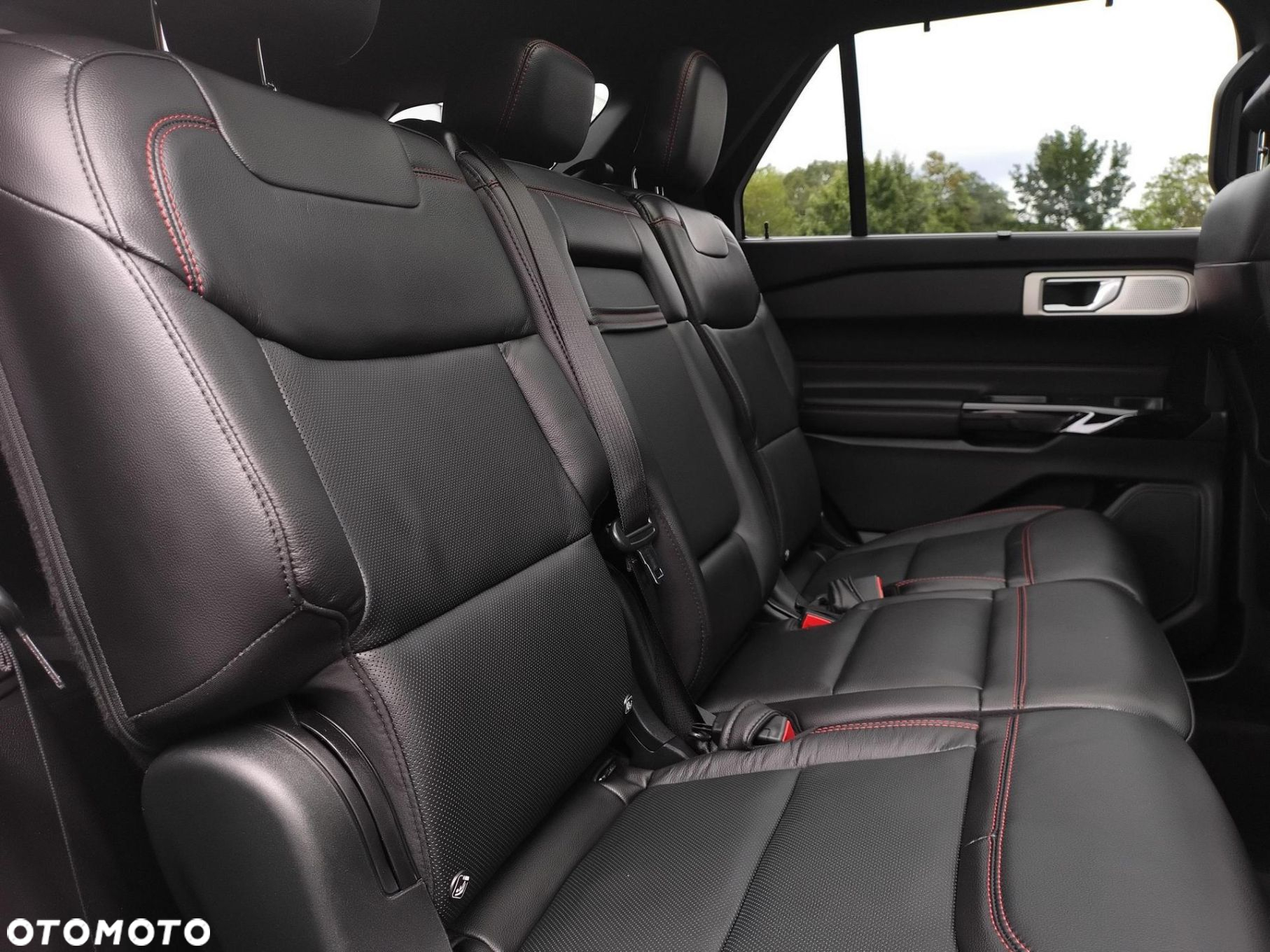 Ford Explorer 3.0 EcoBoost PHEV 4WD ST-Line - 31