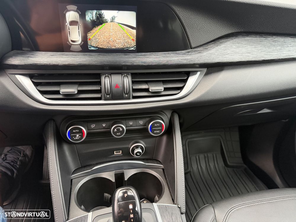 Alfa Romeo Stelvio 2.2 D Super AT8 - 9