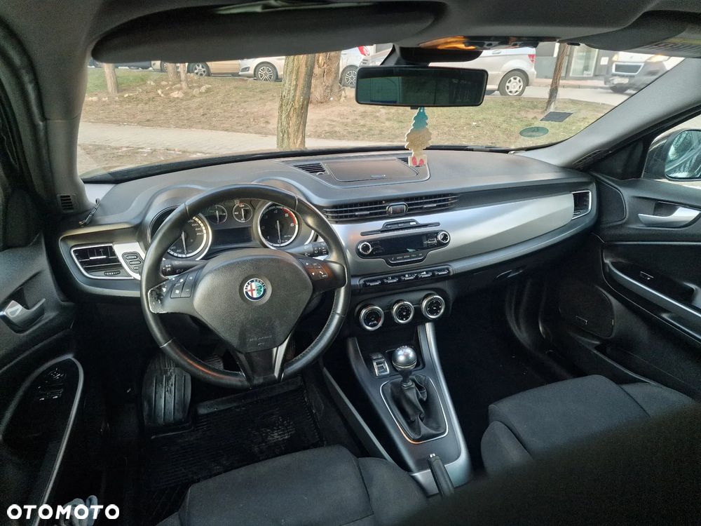 Alfa Romeo Giulietta - 6