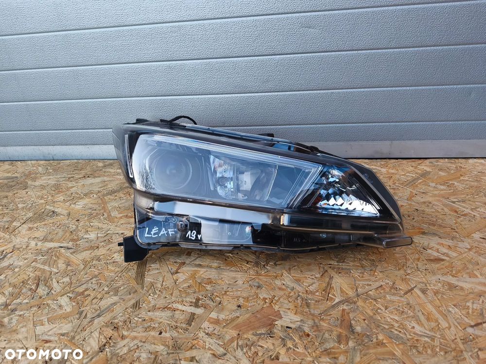 LAMPA PRZÓD PRZEDNIA PRAWA 26010 5SH0A NISSAN LEAF II - 3