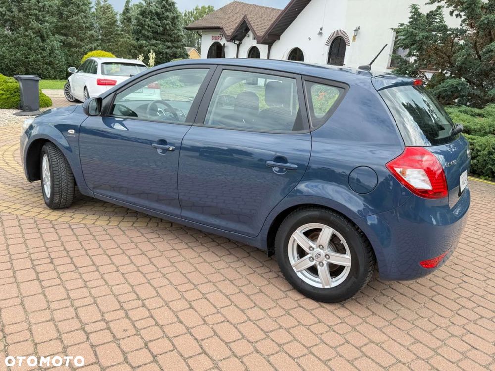 Kia Ceed - 2