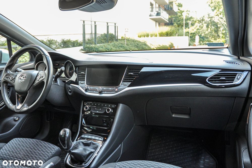 Opel Astra - 10