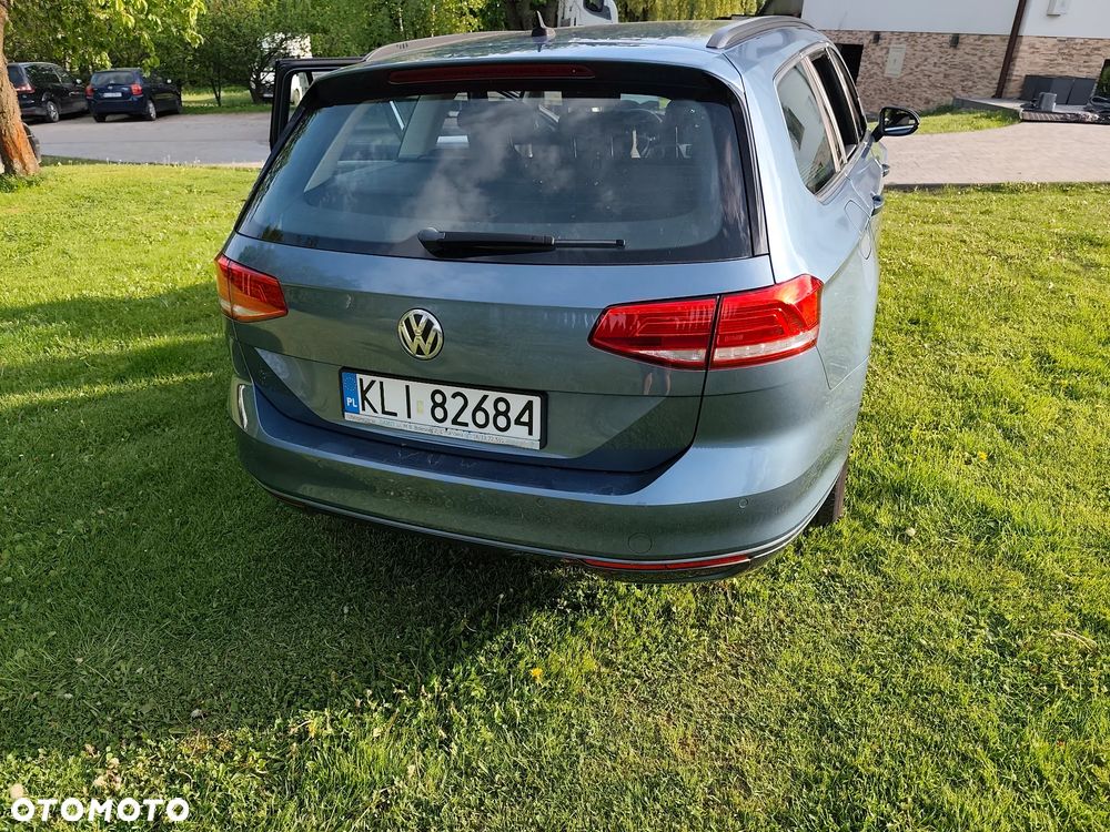 Volkswagen Passat - 10