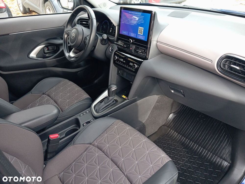 Toyota Yaris Cross Hybrid 1.5 Executive - 12