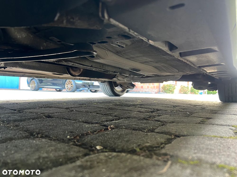 Ford Tourneo Connect - 32