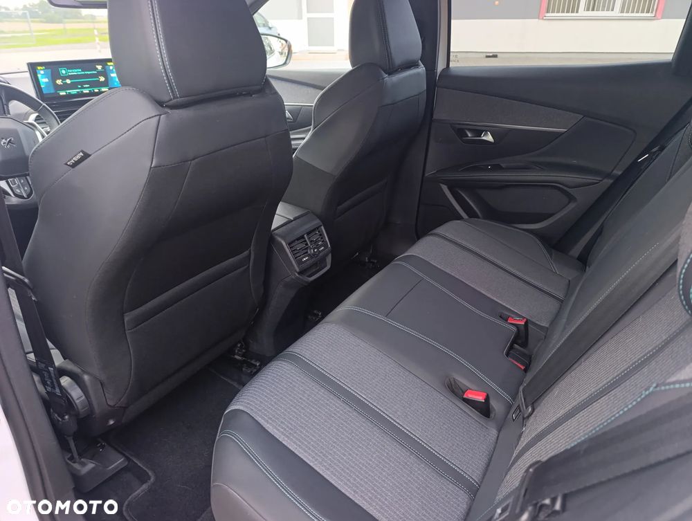 Peugeot 3008 1.6 PureTech Hybrid PHEV Active Pack S&S EAT8 - 38