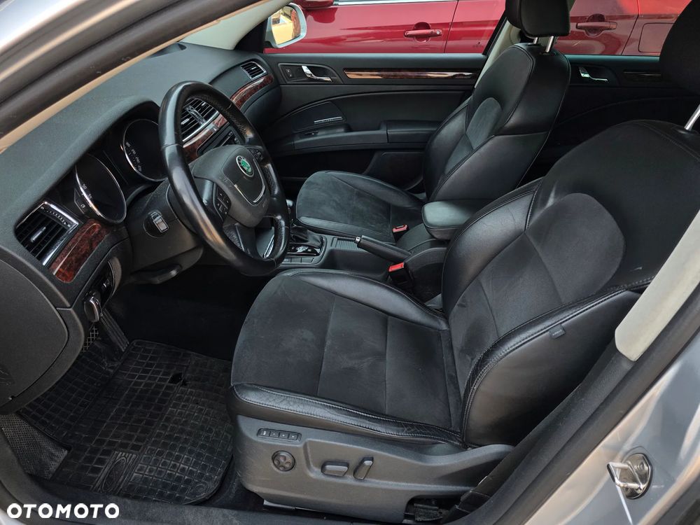 Skoda Superb 2.0 TDI DSG Exclusive - 7