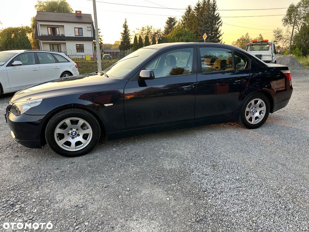 BMW Seria 5 525i - 14