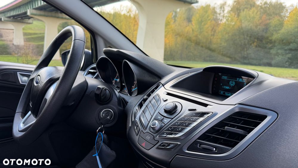 Ford Fiesta - 22