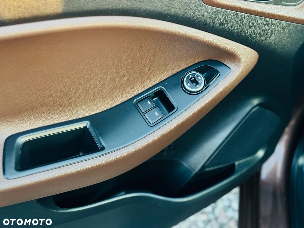 Hyundai i20 1.2 Intro Edition - 22