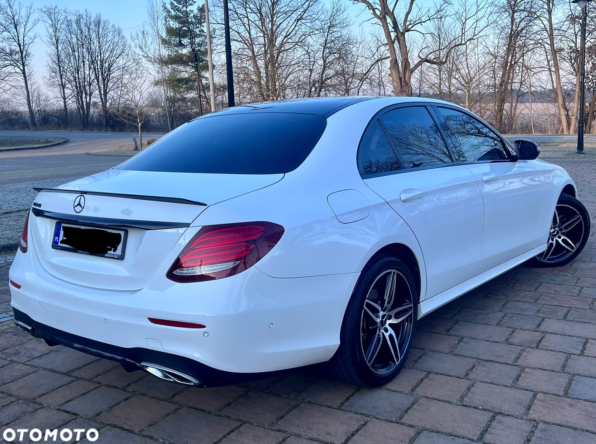 Mercedes-Benz Klasa E - 12