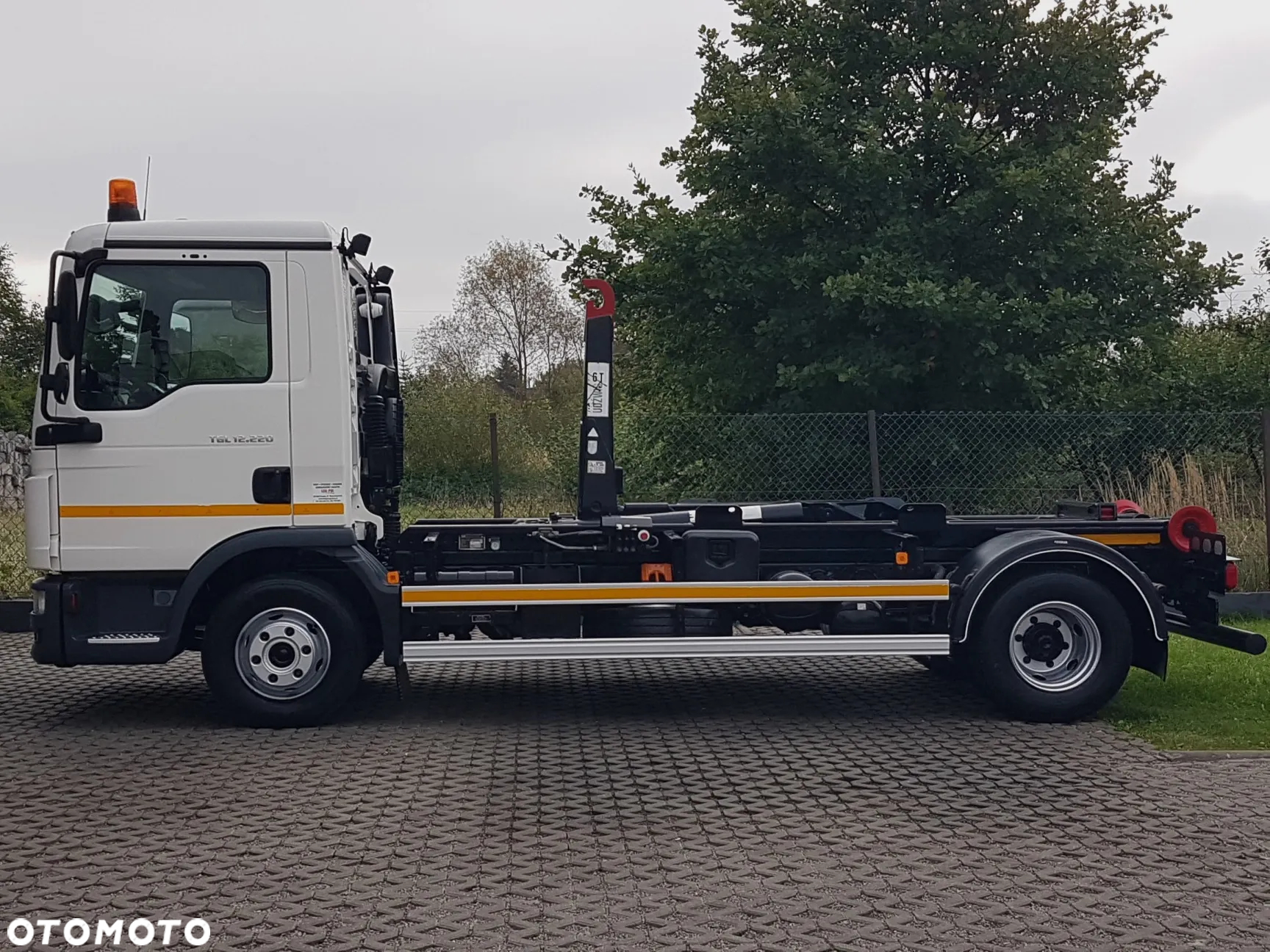 MAN TGL 12.220 HAKOWIEC 4x2 KLIMA - 14
