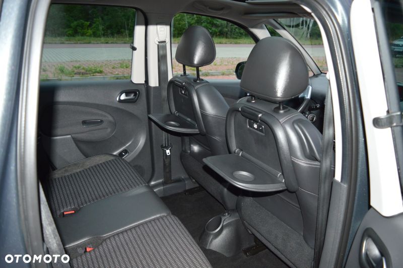Citroën C4 Picasso - 25