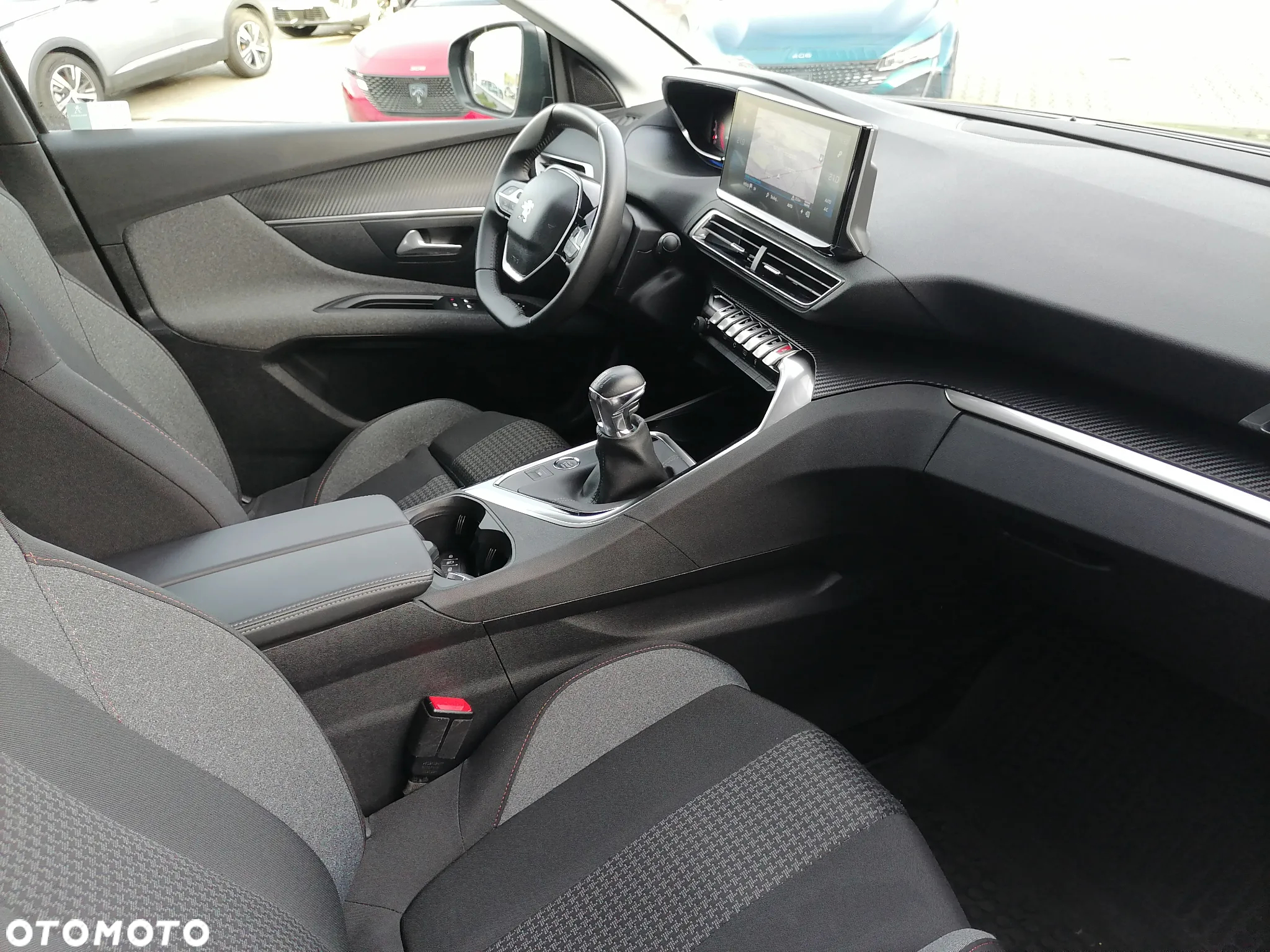Peugeot 3008 1.2 PureTech Active Pack S&S - 19