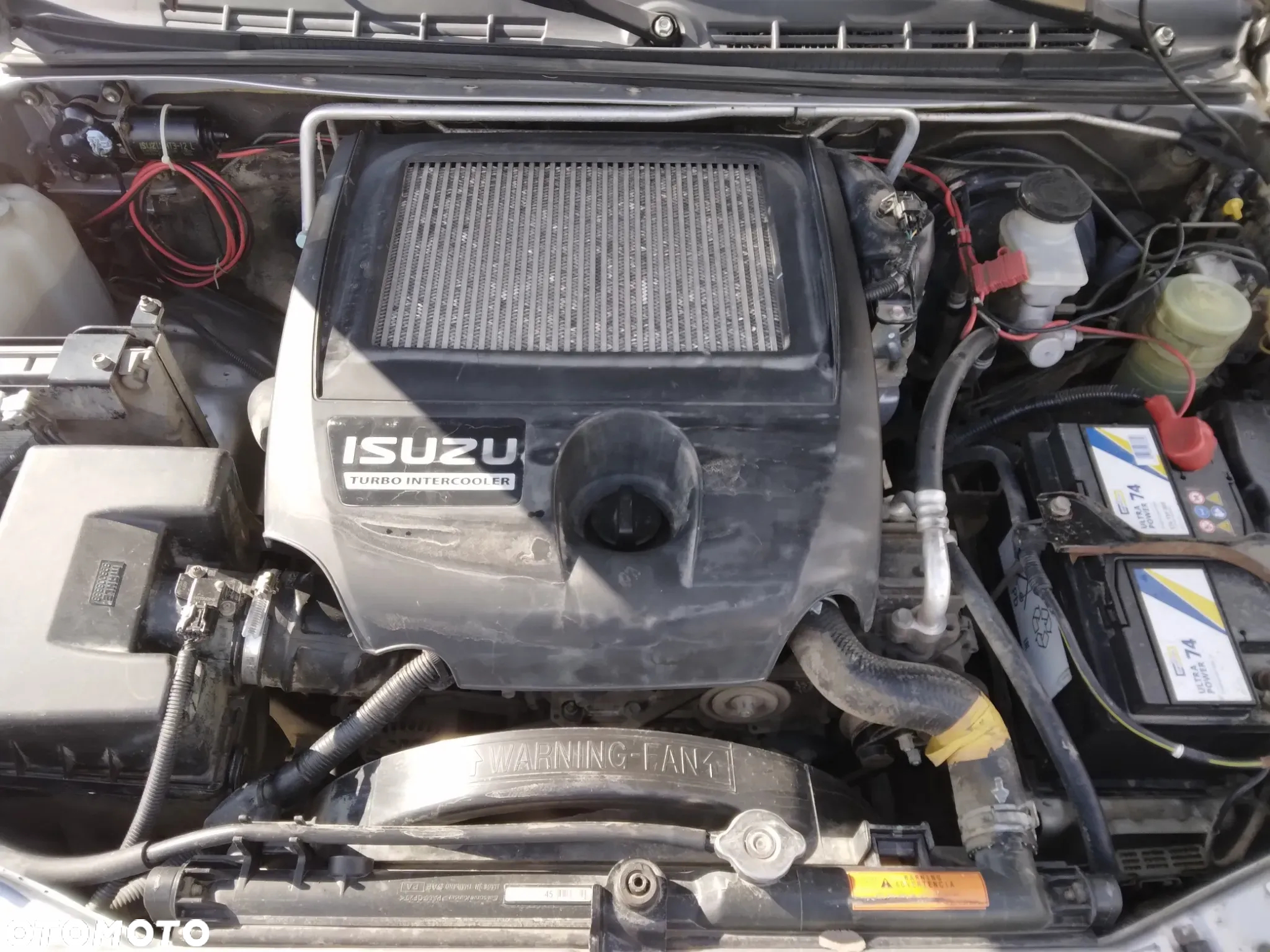 Isuzu D-Max 2.5d DC Basic - 15
