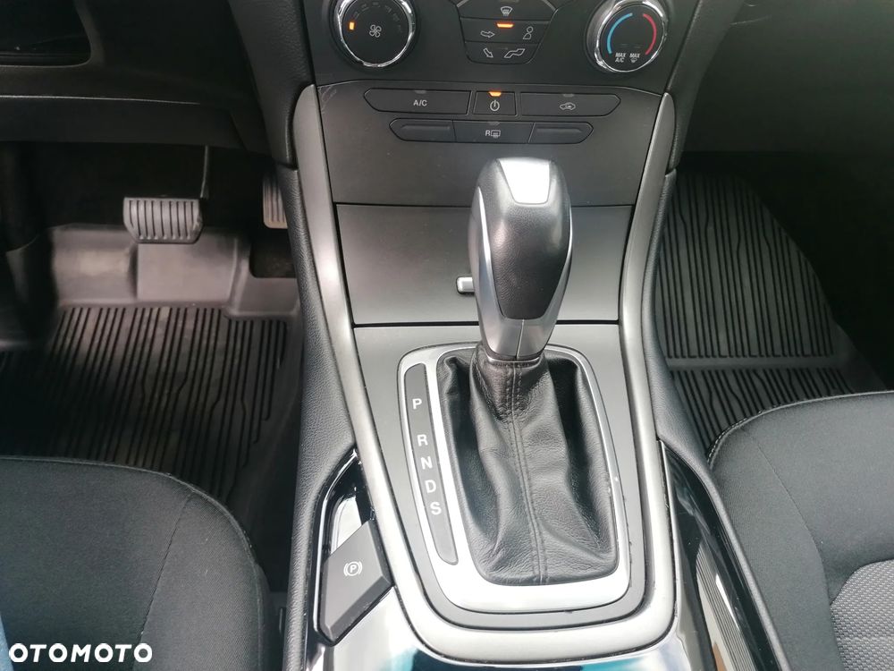 Ford Edge - 16