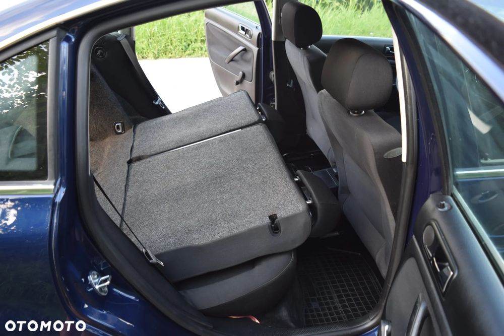 Volkswagen Passat 2.0 Comfortline - 28