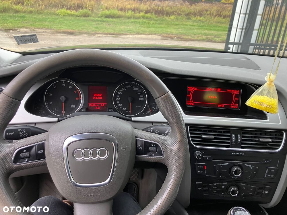 Audi A4 Avant 2.0 TFSI Attraction - 11
