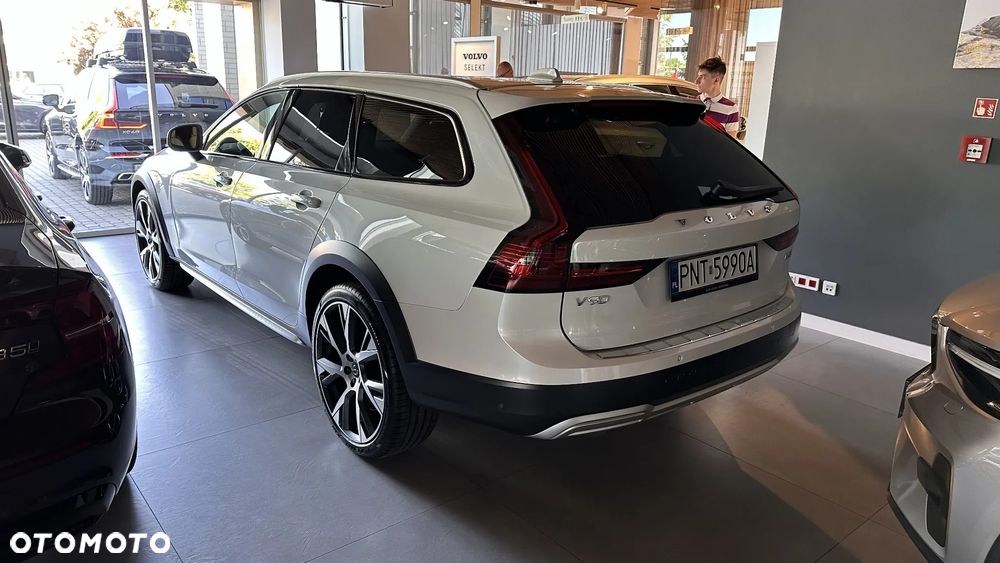 Volvo V90 Cross Country B5 D AWD Ultimate - 18