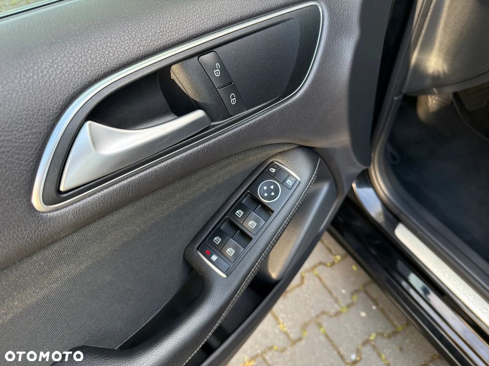 Mercedes-Benz Klasa B 200 (CDI) d 4Matic 7G-DCT - 19