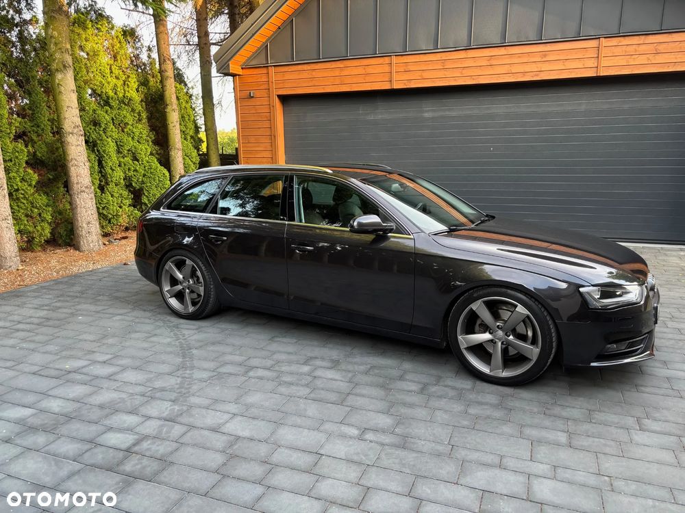 Audi A4 Avant 2.0 TDI ultra - 4