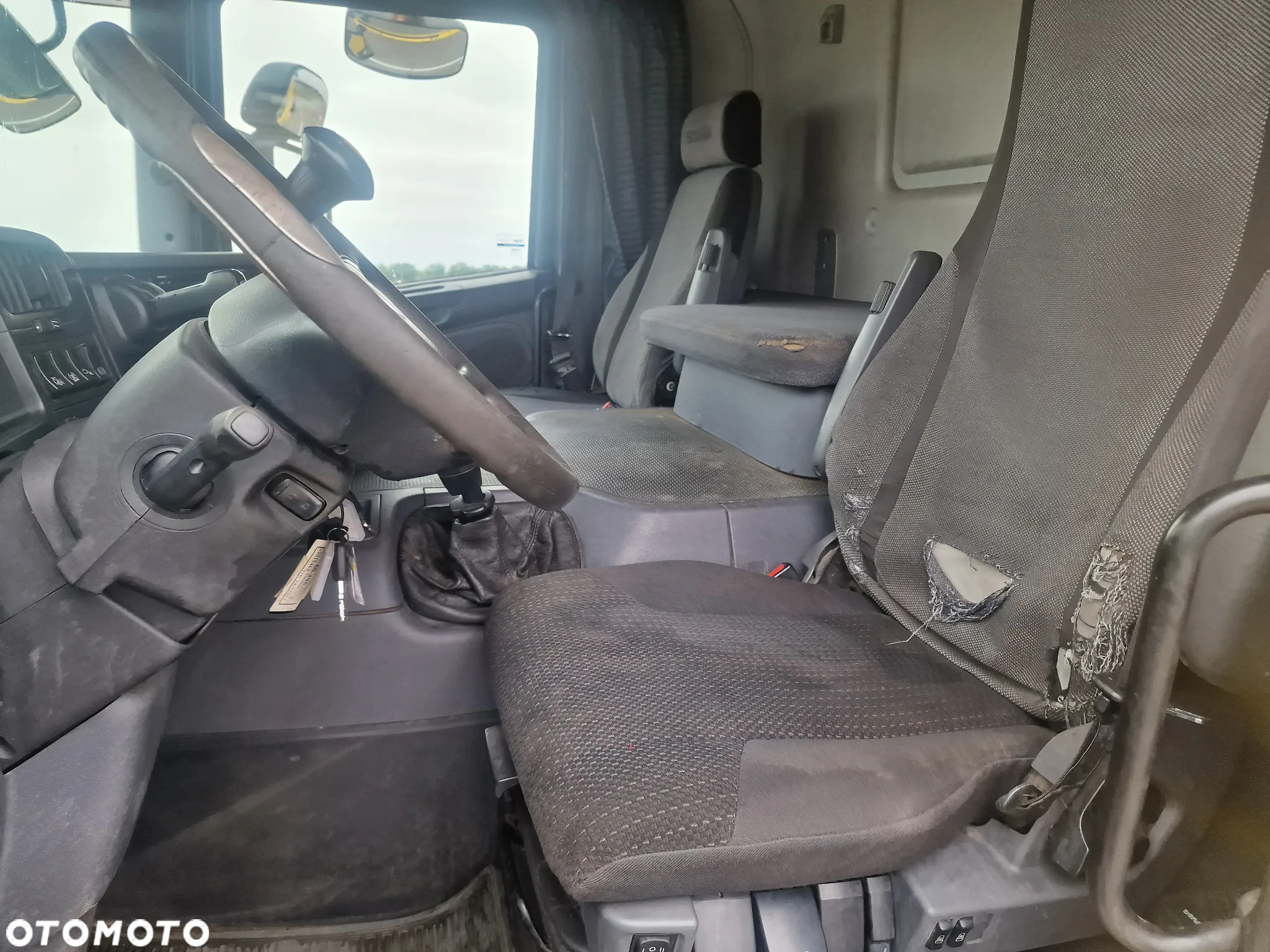 Scania P 340 ; 4X2 ; - 8