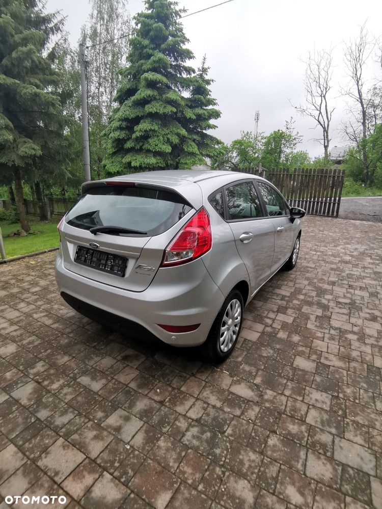 Ford Fiesta 1.4 Titanium EU5 - 10