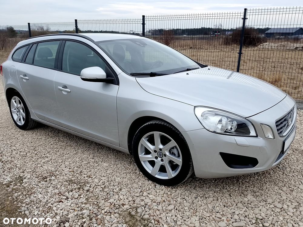 Volvo V60 - 11