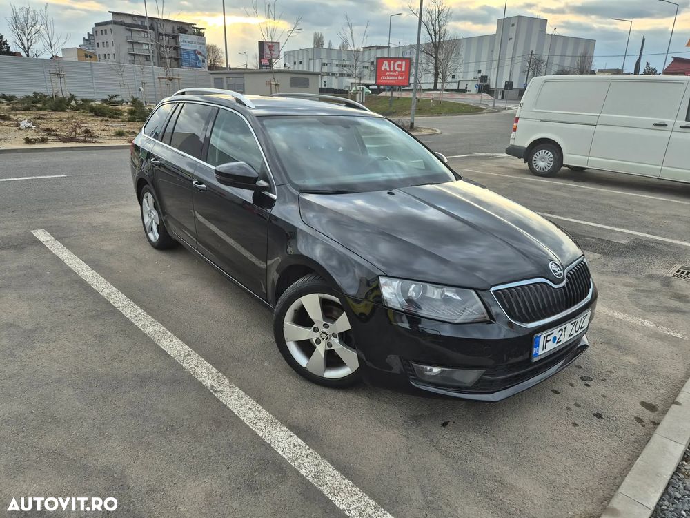 Skoda Octavia 1.4 TSI STYLE DSG - 2