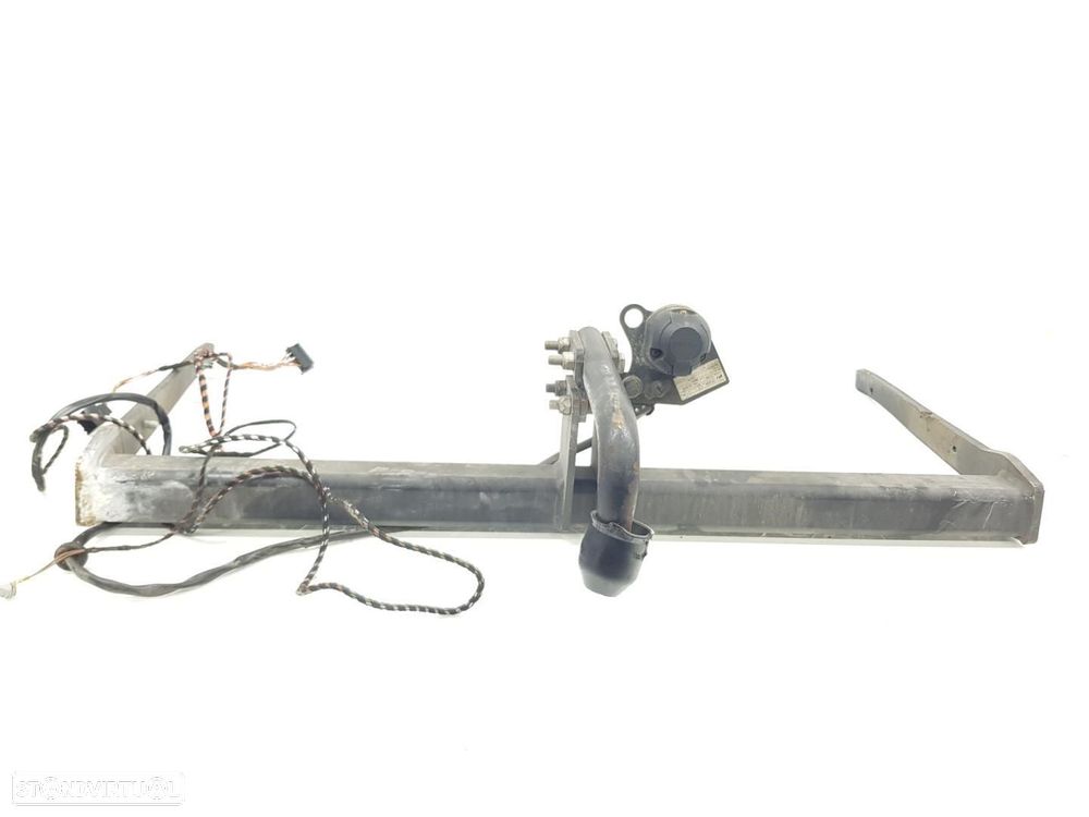 ENGATE REBOQUE AUDI Q3 8UG - 1