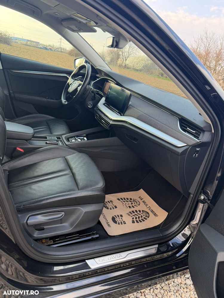 Skoda Octavia 2.0 TDI STYLE DSG - 12